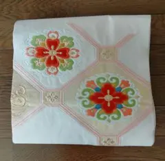 名古屋帯 薄ピンク地 華紋 刺繍 正絹のサムネイル