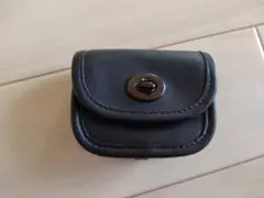 コーチ　レザー　ミニポーチのサムネイル