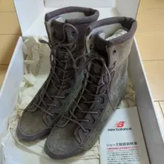 New Balance ブラウン ハイカットブーツ