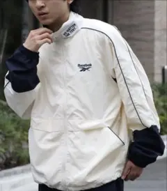 ★新品未使用★ Reebok 別注ナイロンジャケット　Lサイズ/アイボリー
