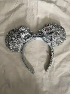 ミニーマウス　カチューシャ シルバー