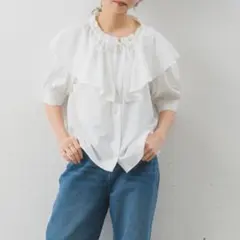 アパートバイローリーズ フリルビッグカラーノースリーブブラウス 