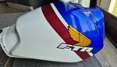 FTR250 タンクのサムネイル