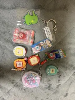 たまごっち ミニチュア ストラップ 3点セット - メルカリ