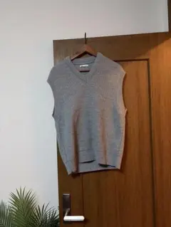 ZARA グレーノースリーブベスト