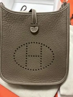 希少！】【K刻印】エルメス ミニエヴリン エトゥープ/シルバー金具 
