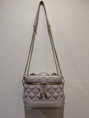 RANDA ランダ　キルティング2WAYバニティバッグ（クリーム）