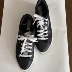 adidas SLEEK W ブラック スニーカーのサムネイル
