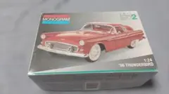 Monogram 1:24 56 Thunderbird プラモデルのサムネイル
