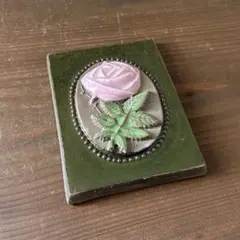 Item thumbnail for item 3d73d73f-949a-49ef-811a-f31a8d5a6b8e