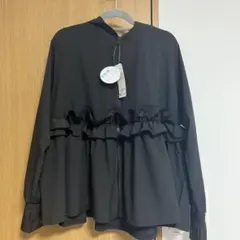 フリル　ブラックパーカー ラッシュガード　UVカットパーカー　ペプラム　しまむら