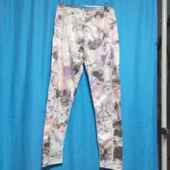 ヨガスパッツ　花柄