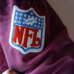 美品 NFL WASHINGTON REDSKINS 中綿ジャケット 刺繍パッチ - メルカリ