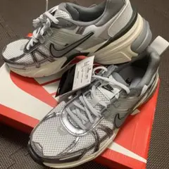 NIKE ナイキ V2K RUN スニーカー FD0736 25.0 シルバー