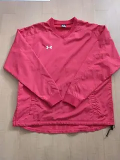 【美品】Under Armour 赤 長袖Ｖネックウィンドブレーカー サイズMD