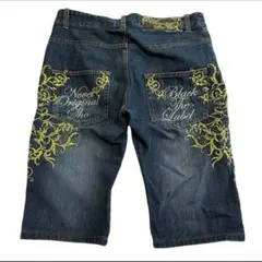 Item thumbnail for item 00b044a6-c001-49a9-aeb5-9c4ec611d335