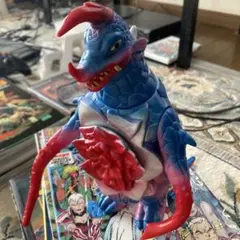 超復刻版 タローマン ソフビ 人形 蓄光カラー sofvi フィギュア 万博