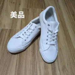 【GU】美品　ホワイトキャンバスローカットスニーカーのサムネイル
