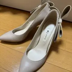 【美品】DIANA ポインテッドトゥハイヒール