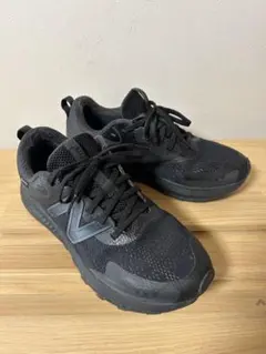 New Balance　MTNTRGC5　GORE-TEX 26cm 黒のサムネイル