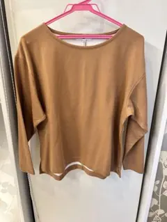 Natural Beauty Basic ブラウン 長袖カットソーM裾スリット入