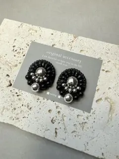 サージカルステンレス⭐︎ビーズ刺繍ピアス