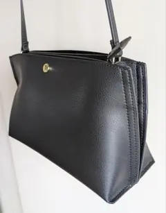 中古美品★Legato Largoかるいかばんショルダーバッグ（黒）