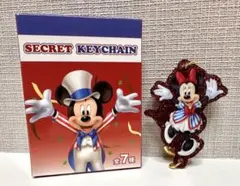 ディズニー シークレットキーホルダー ミニー