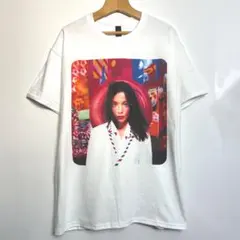 S ビョーク Bjork Tシャツ アン ハサウェイ プラダを着た悪魔2 - メルカリ