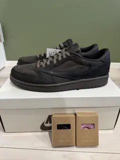 Travis Scott × Nike Air Jordan 1 Low OG