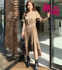 新品！dholic♡ ベルト付プリーツワンピース