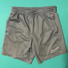 Nike Dri-FIT グレー 半ズボン