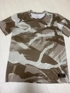 NIKE DRI-FIT カモフラージュ柄 Tシャツ Mサイズのサムネイル