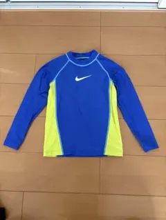 Nike 長袖ラッシュガード 130cm