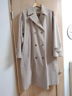 美品　撥水トレンチコート婦人ＸＸＬ・ライトベージュ