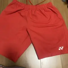 YONEX ハーフパンツ　赤