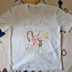 Beabadoobee Beatopia アートプリント Tシャツ (ホワイト)