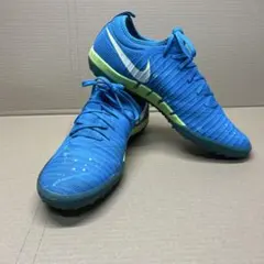 ナイキマーキュリアル２７フットサルシューズサッカーシューズ　ネイマールモデル