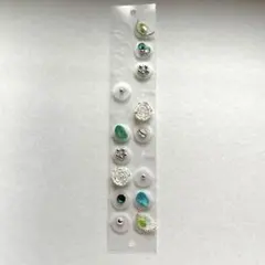耳つぼジュエリー 14粒のサムネイル