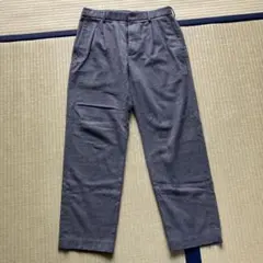 新品　未使用品　UNIQLO グレー スラックス Mサイズ