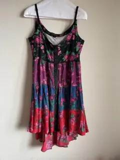 Betsey Johnson ノースリーブ フラワー　ワンピース　花柄 Mサイズのサムネイル