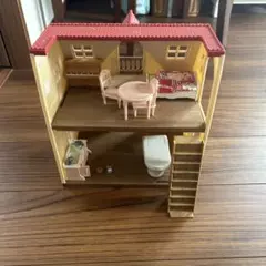 即日配送　シルバニアファミリー 2階建てハウス