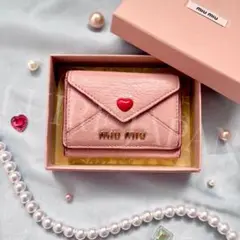 miumiu 折り財布