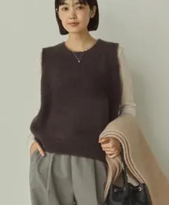 最終値下　【新品】ダブルフェイスフェザーニットクルーネックベスト　トップス