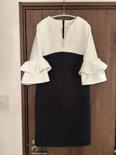 即購入可能です☆2段フリル袖切り替えワンピース☆9号サイズくらい