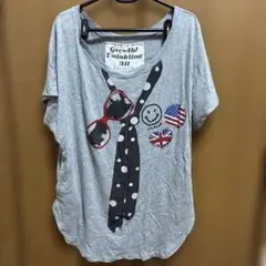 グレー Tシャツ GENTLEMAN ビーズ装飾《最終》のサムネイル
