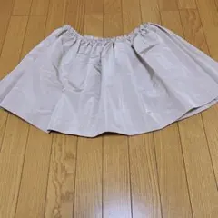 ベージュ フレアスカート 光沢少々