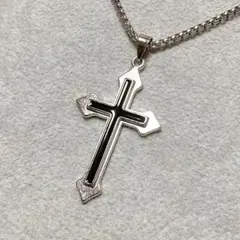 シルバーカラーブラッククロスインクロスチャーム黒十字架ロザリオネックレス