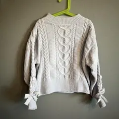 メゾピアノ　ジュニア　ライトグレー ケーブル編みセーター M 150cm 美品