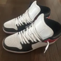 Beita Sports スニーカー